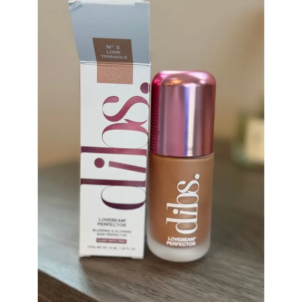 DIBS Beauty LoveBeam Perfection Liquid Highlighter in shade No. 3 Love Triangle